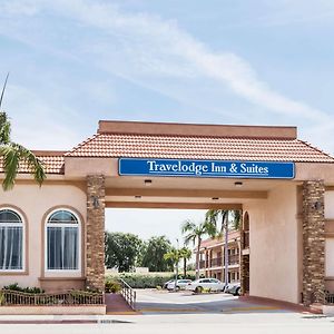 Travelodge Inn & Suites by Wyndham Bell Los Angeles Area Exterior photo