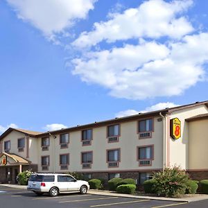 Super 8 by Wyndham Russellville Exterior photo