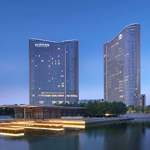 Pullman Wuxi New Lake Hotell Exterior photo