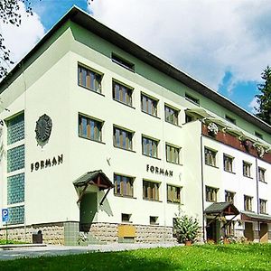 Penzion Forman Hotell Rožnov pod Radhoštěm Exterior photo