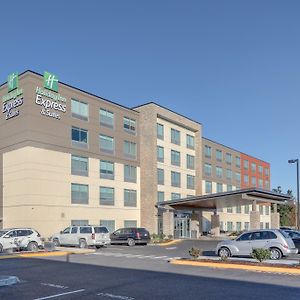 Holiday Inn Express & Suites - Auburn Downtown, An Ihg Hotel Exterior photo