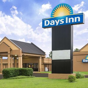 Days Inn by Wyndham Jennings Exterior photo