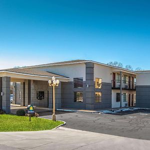 Days Inn By Wyndham Waco Near Downtown University Exterior photo