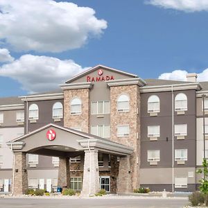 Ramada By Wyndham Olds Hotell Exterior photo