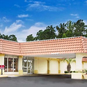 Ramada By Wyndham Walterboro Hotell Exterior photo