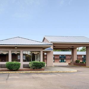 Rodeway Inn Greenwood Exterior photo