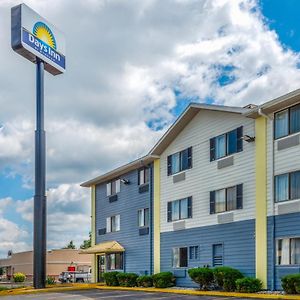 Days Inn by Wyndham Somerset PA I-70 I-76 Exterior photo