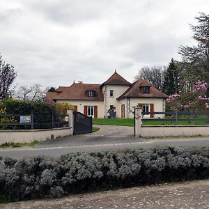 La Peyrova Bed & Breakfast Saint-Sulpice-les-Feuilles Exterior photo