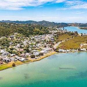 Waterfront Sunsets Villa Ngunguru Exterior photo