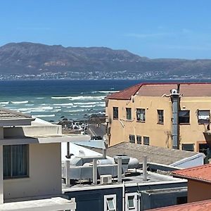 Muizenberg-Melrose Village Cape Town Exterior photo