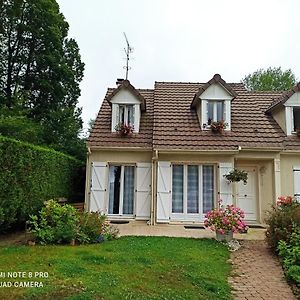 Chambre D Hote A 20 Min De Versailles Hotell Le Mesnil-Saint-Denis Exterior photo