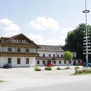 Landgasthof Pauliwirt Hotell Erharting Exterior photo