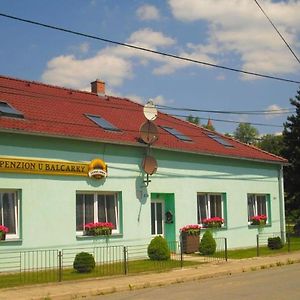 Penzion U Balcarky Hotell Ostrov u Macochy Exterior photo