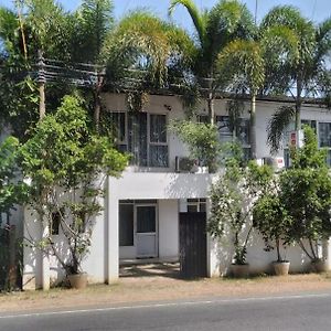 Saragama Holiday Resort Kurunegala Exterior photo