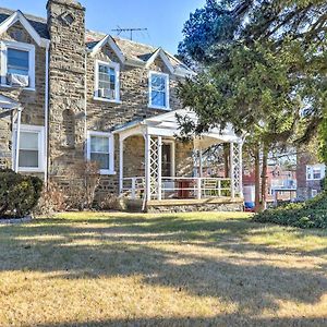 Yeadon Townhome With Porch, 7 Mi To Center City Drexel Hill Exterior photo