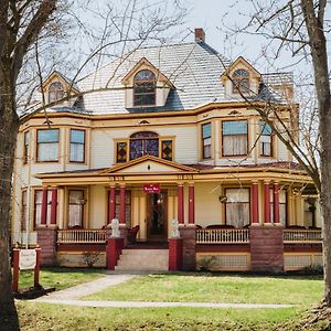 1897 Beekman House Bed And Breakfast Dundee Exterior photo