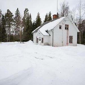 Rustic Home Surrounded By Forest In Skellefteå Exterior photo