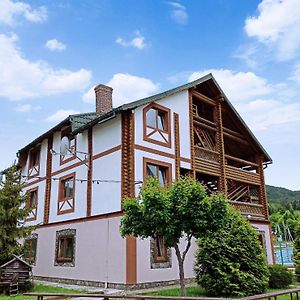 Hirskyy Svitanok Hotell Myhove Exterior photo