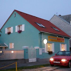 Penzion Kapitan Hotell Jindřichův Hradec Exterior photo