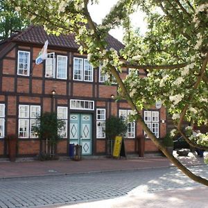 Kontraste Hotell Neumünster Exterior photo