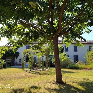 La Petite Saubotte Villa Noaillan Exterior photo