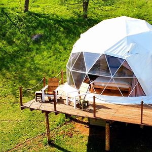 Nomad Glamping Leilighet Sipovo Exterior photo