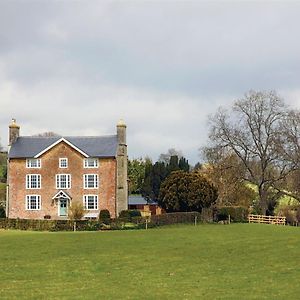 Upper Mowley Villa Kington  Exterior photo