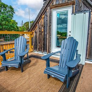 Old Fellow'S Farmhouse Hotell Kerrville Exterior photo