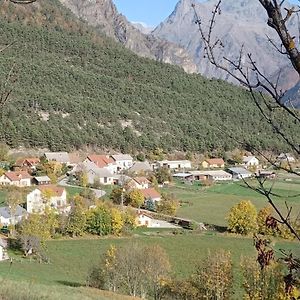 Le Puny Leilighet La Motte-en-Champsaur Exterior photo