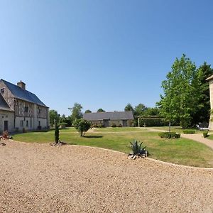 La Tour Du Grand Boust Villa Longué Exterior photo