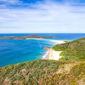 Wreck Beach Cottage 1 Flannel Flower Fairway Close To The Beach Shoal Bay Exterior photo