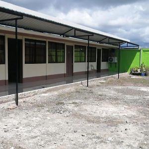 Cabinas Lawson Hotell Puerto Jiménez Exterior photo