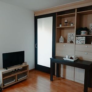 Acogedor Apartamento Con Piscina Y Garaje Leilighet Huesca Exterior photo