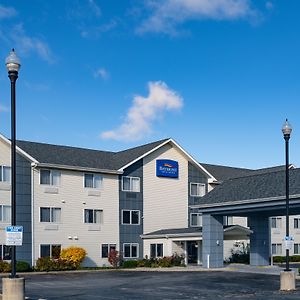 Baymont By Wyndham Gurnee Hotell Exterior photo