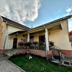 Casa Linda Leilighet Turda Exterior photo