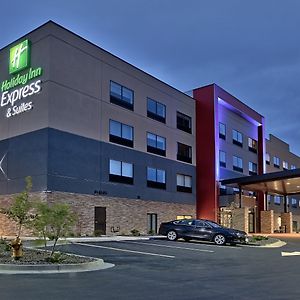 Holiday Inn Express & Suites Broomfield, An Ihg Hotel Exterior photo