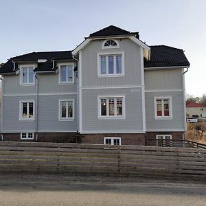 Laegenhet Med Egen Entre I Centrala Dalsjoefors Leilighet Dalsjofors Exterior photo