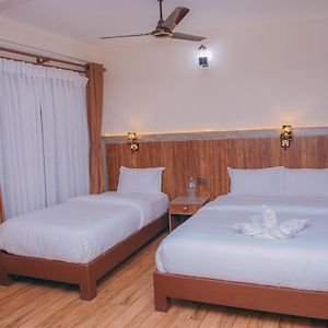 Pokhara Hotell Exterior photo