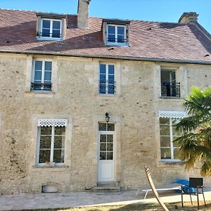 La Maison Des Remparts Leilighet Falaise  Exterior photo