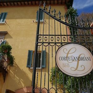 Corte Landriani Bed & Breakfast Montefelcino Exterior photo