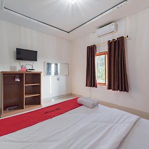 Reddoorz Near Ciletuh Sukabumi Hotell Cilowa Exterior photo