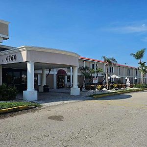 Rodeway Inn Fort Myers Exterior photo