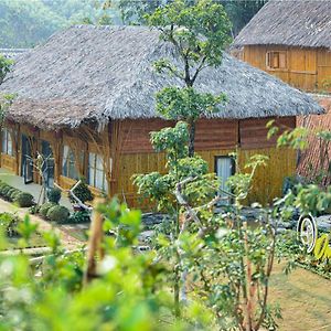 Omtara Retreat Hotell Yen Bai Exterior photo