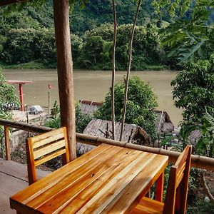 Meexok River View Hotell Nongkhiaw Exterior photo