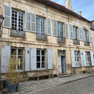 Quelques Jours A Noyers Sur Serein Hotell Exterior photo