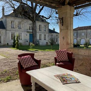 Chateau De Varaize Bed & Breakfast Exterior photo