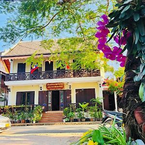 Anisa Mekong Riverside Villa Luang Prabang Exterior photo