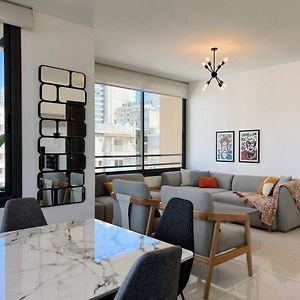 Elevated 2Br Living In Hamra Leilighet Beirut Exterior photo