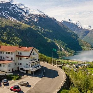 Hotel Utsikten - By Classic Norway Hotels Geiranger Exterior photo