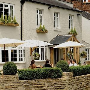 The Dog In Over Peover Hotell Knutsford Exterior photo